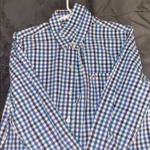 I am selling a Hollister dress shirt